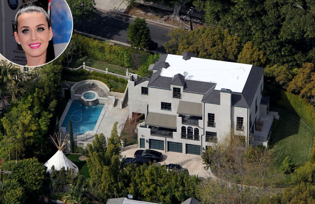 Celebrity Homes and Mansions